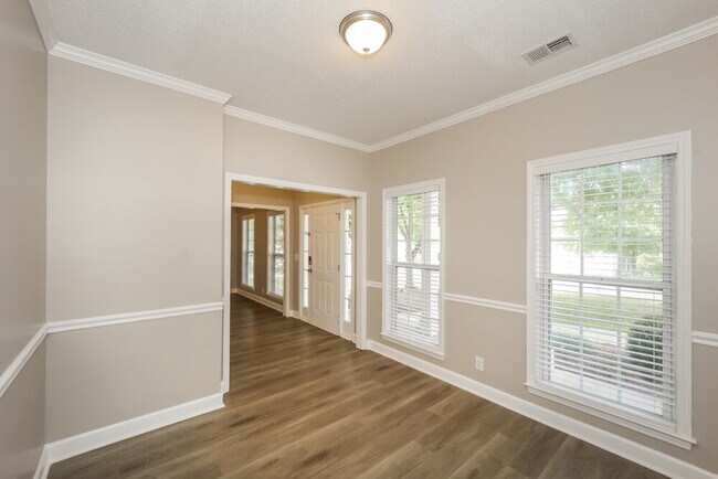 Foto del edificio - 284 Baldwin Ct