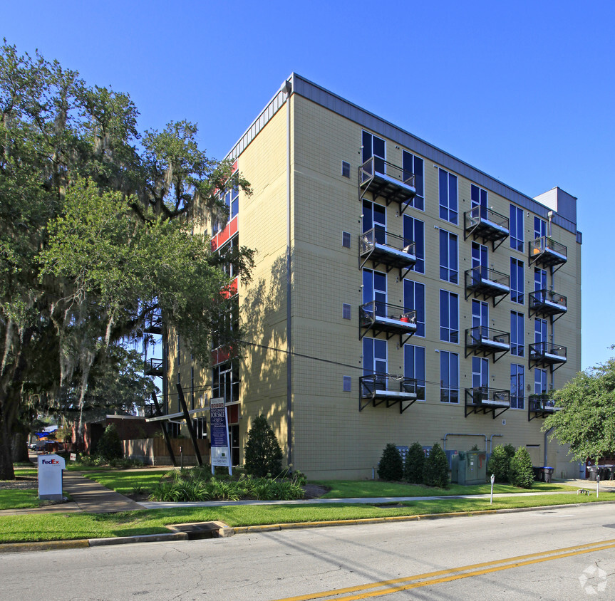 Primary Photo - Adams Street Lofts