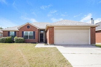 Building Photo - 915 Joshua Dr