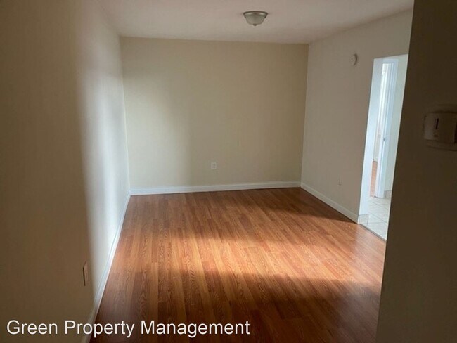 Foto del edificio - 1 br, 1 bath House - 30 S Main St NE Apt 2...