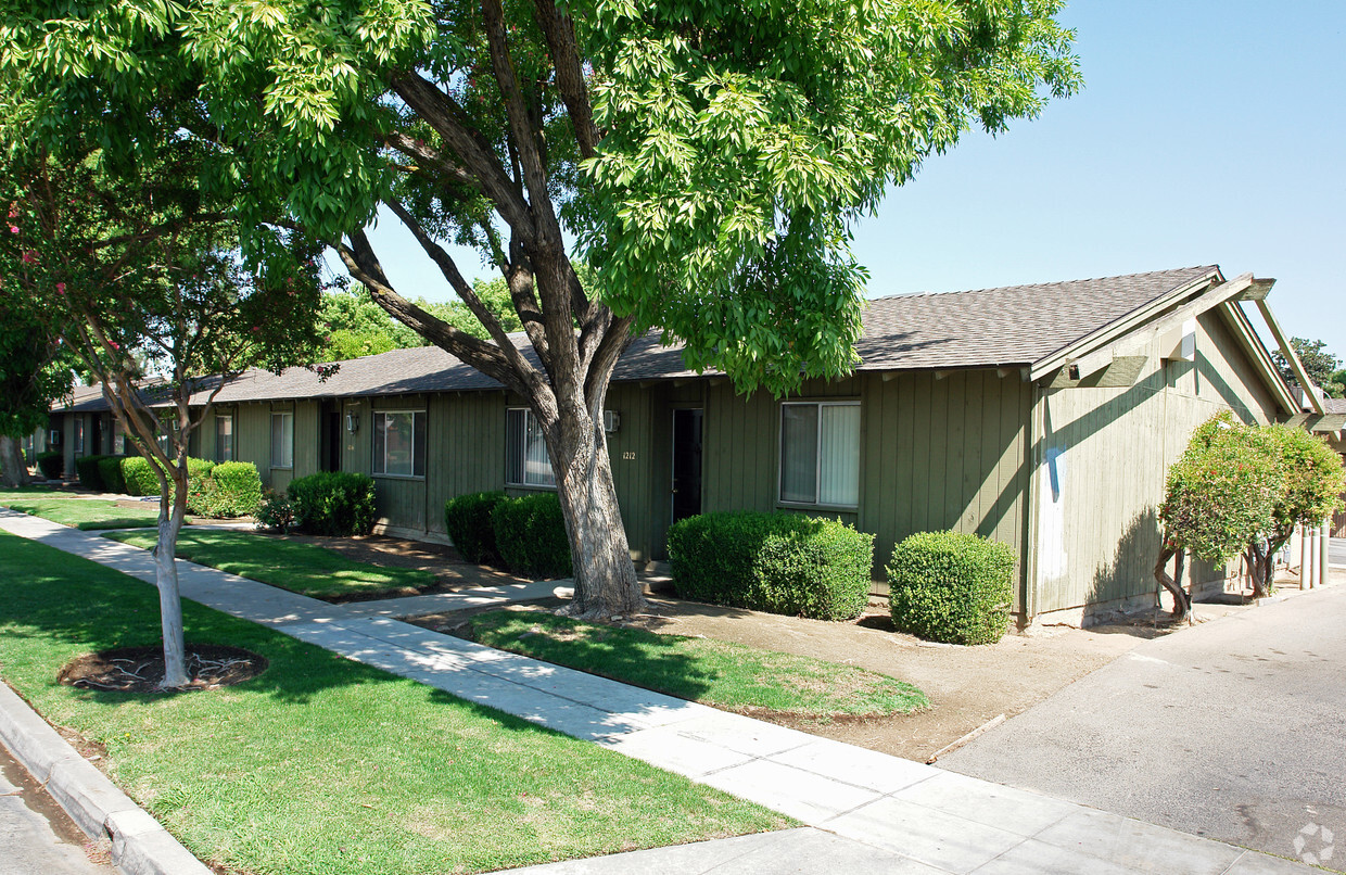 Primary Photo - Westridge Apartments