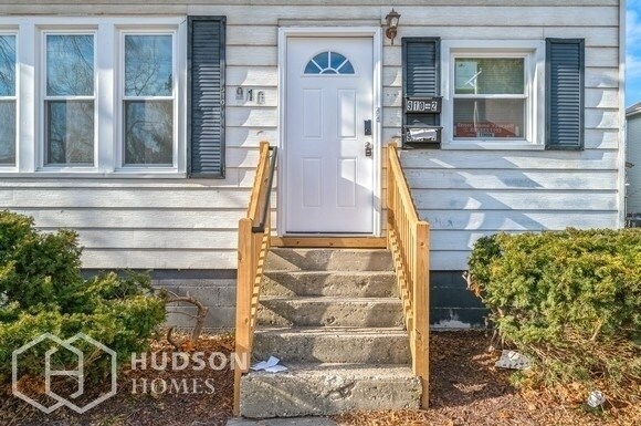 Foto del edificio - NOW AVAILABLE! -  910 S MARTIN LUTHER KING...