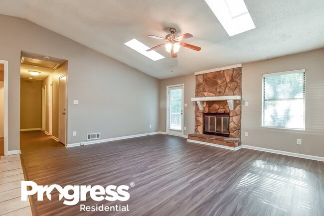 Building Photo - 1492 Cobb Branch Dr