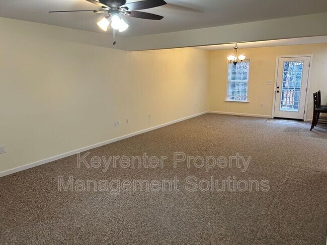 Foto del edificio - 107 Oakstone Run