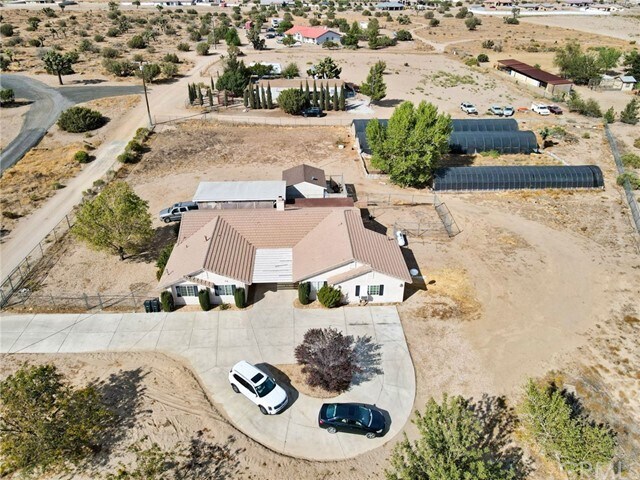 Building Photo - 9922 Phelan Rd