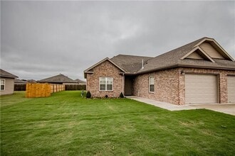 Building Photo - 1242 Marigold Rd