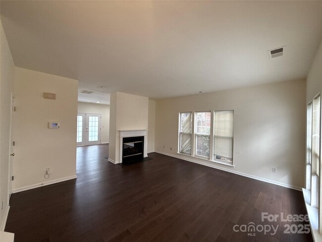 Building Photo - 3038 Uxbridge Woods Ct