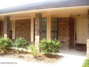 Building Photo - 2452 Ridgecrest Ave