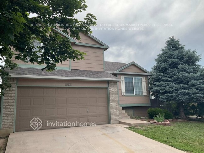 1082 Clogger Ln