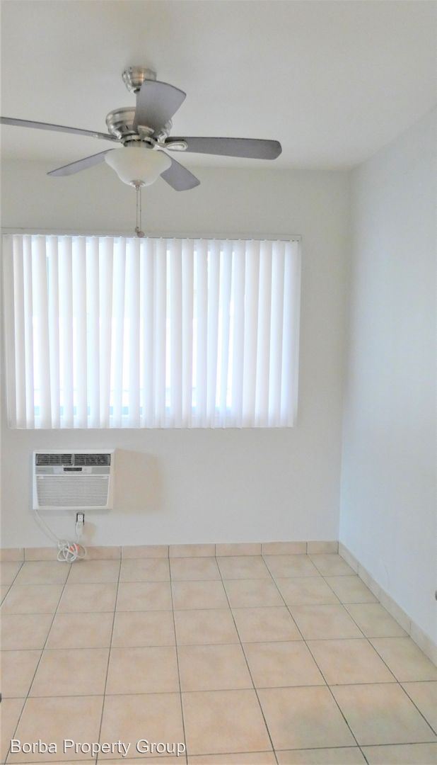 Foto del edificio - 16206-16208 Eucalyptus Ave
