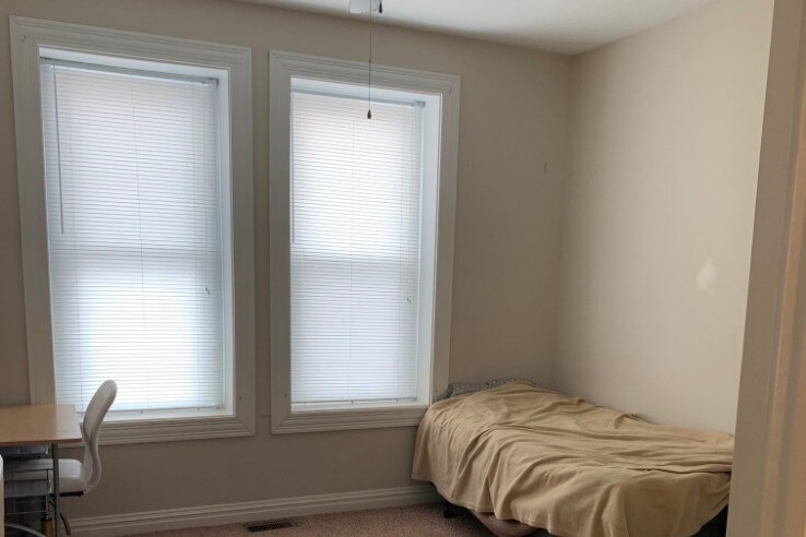 Foto del edificio - 343 W 3rd St