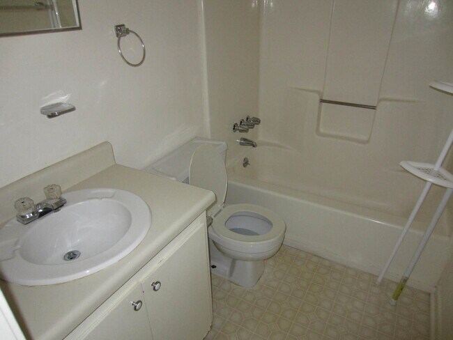 Foto del edificio - 2 Bedroom 1.5 Bath townhome in Valdosta GA