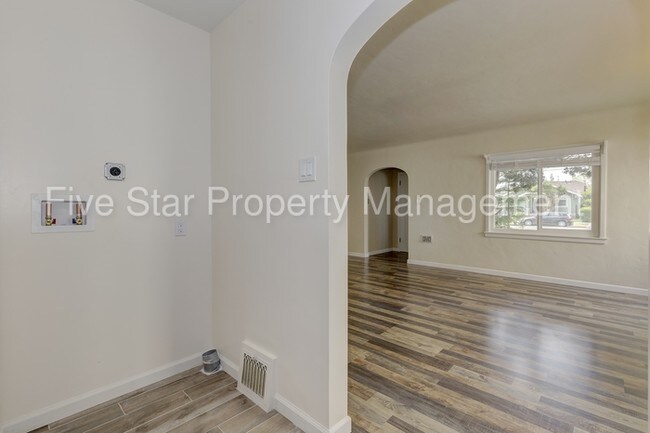 Foto del edificio - 720 N 2nd St
