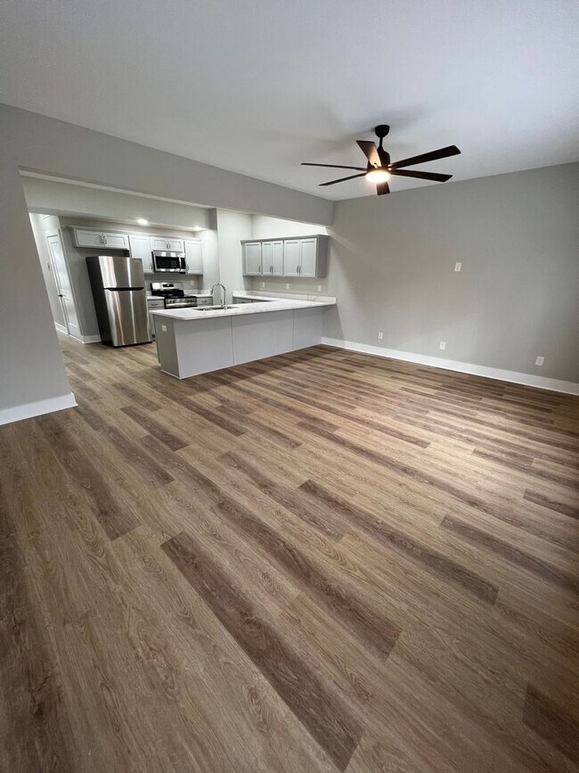 Foto del edificio - 228 North Mulberry-B