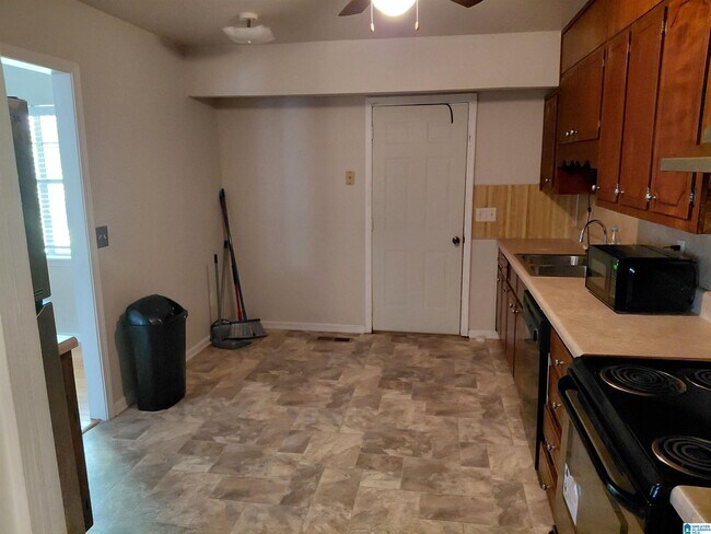 Foto del edificio - 2559 Janice Cir NE