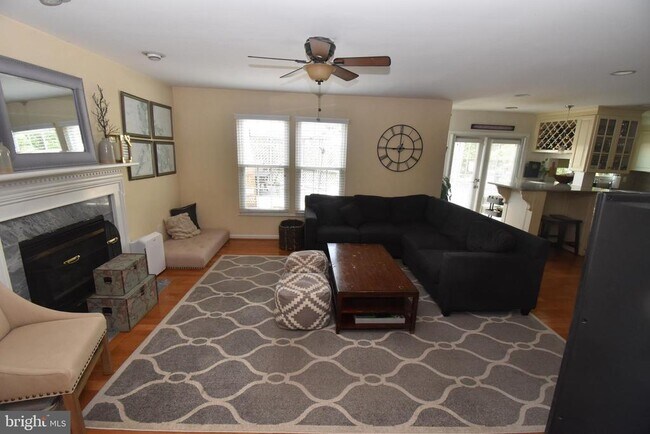 Building Photo - 6506 Susan Barkley Ct