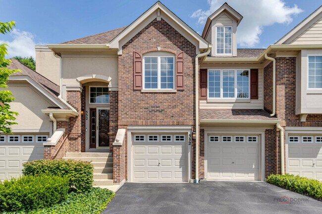 Building Photo - 552 Saddlebrook Ln