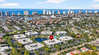 Building Photo - 788 Park Shore Dr