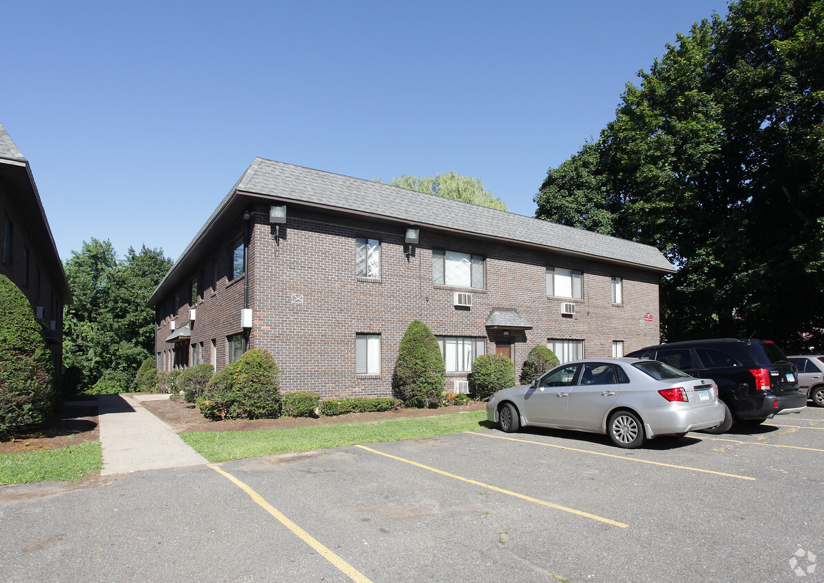 Building Photo - North Riverside Apartments