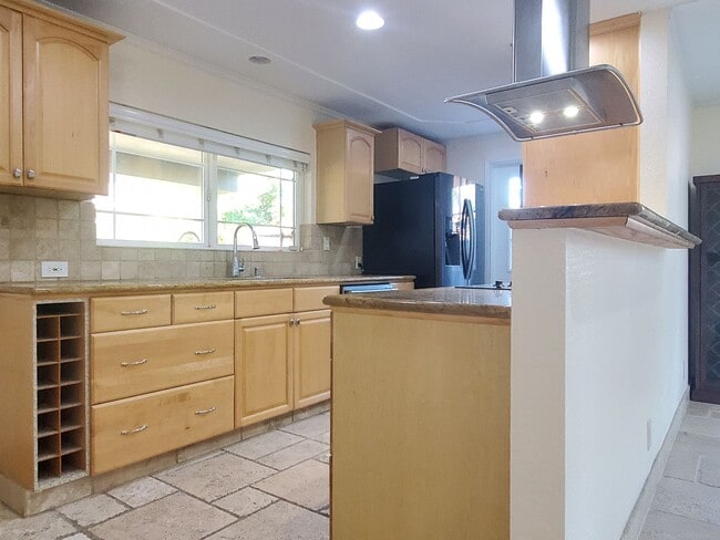 Building Photo - Spacious 2-Story Home, Remodeled Inside, W...