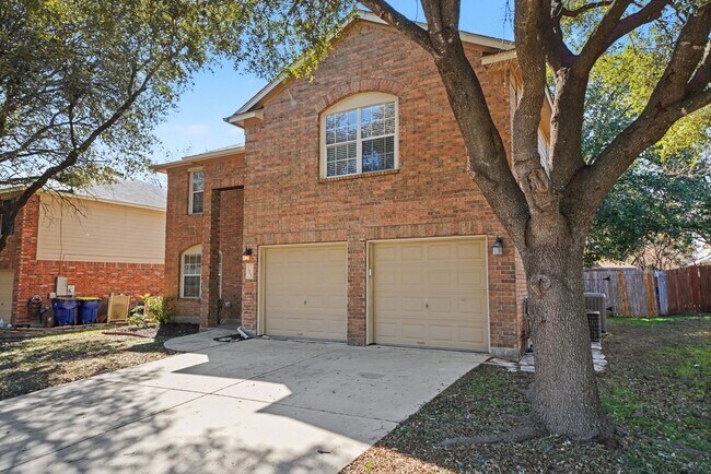 Foto del edificio - Beautiful 5-Bedroom Home in Schertz - Realtor Commission: $500