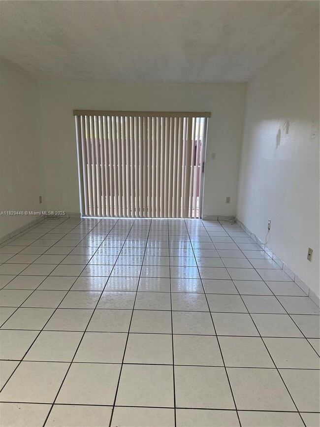 Building Photo - 9972 SW 88th St