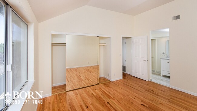 Building Photo - 310 Beacon Shores Dr
