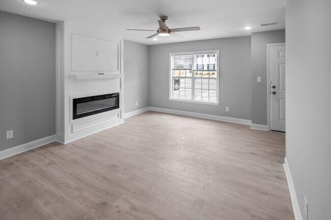 Foto del edificio - 1261 Cross Creek Cir
