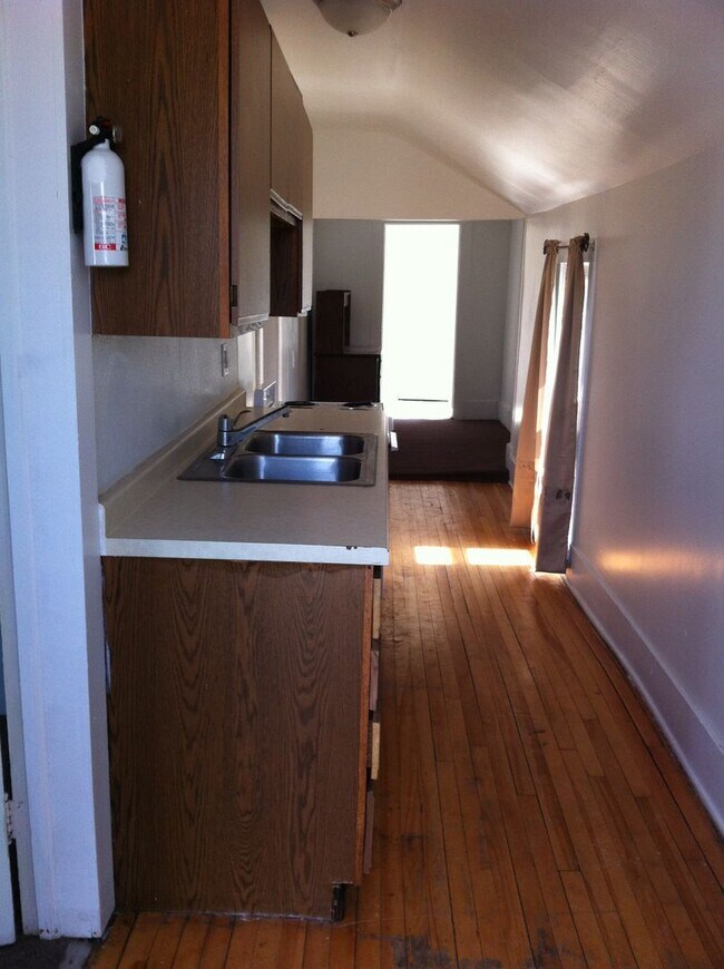 Foto del edificio - 324-324 1/2 5th Avenue