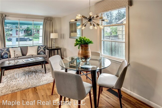 Foto del edificio - 3 br, 2 bath House - 14045 23rd PL NE