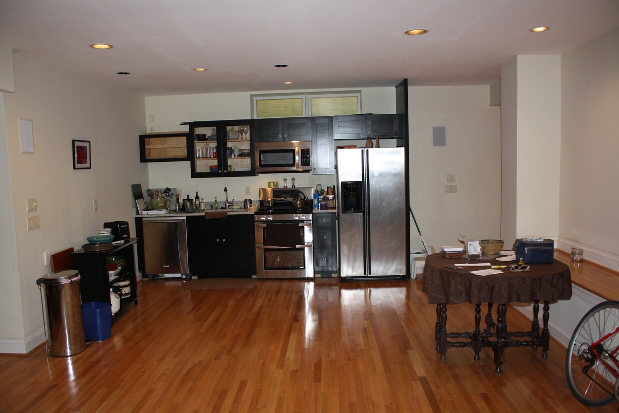 Kitchen - 3112 Legation St NW
