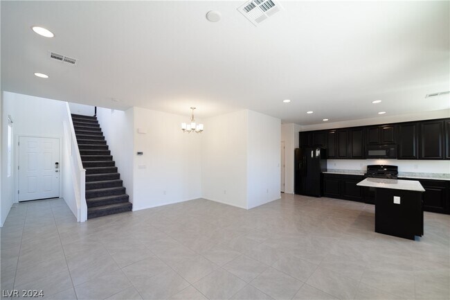 Building Photo - 5421 Scotch Cap Dr