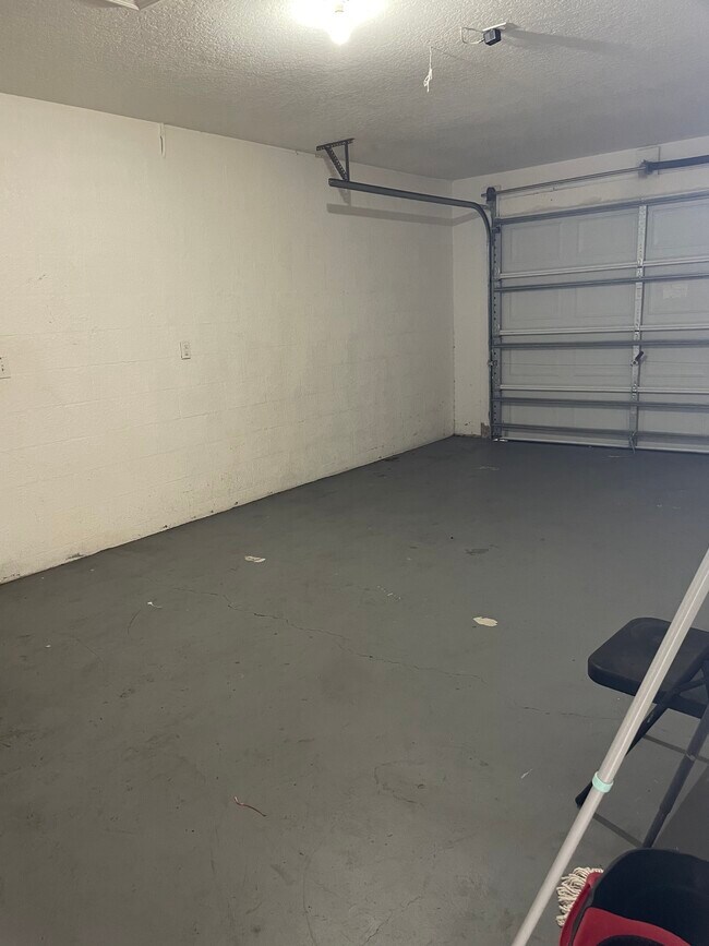 Foto del edificio - 10297 Usher St
