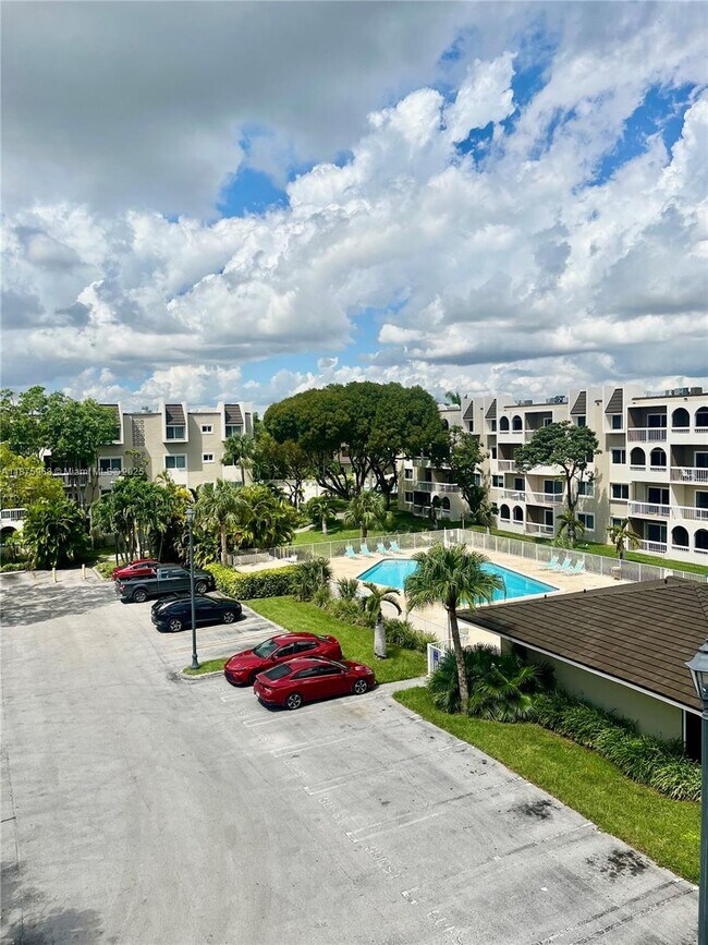 Building Photo - 7810 Camino Real