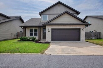 Building Photo - 2327 Hadleigh Hills Ct
