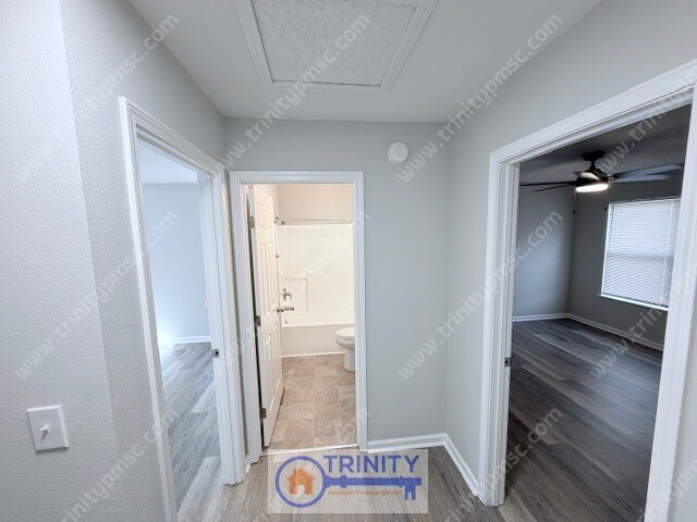 Foto del edificio - 104 Millwood Ct