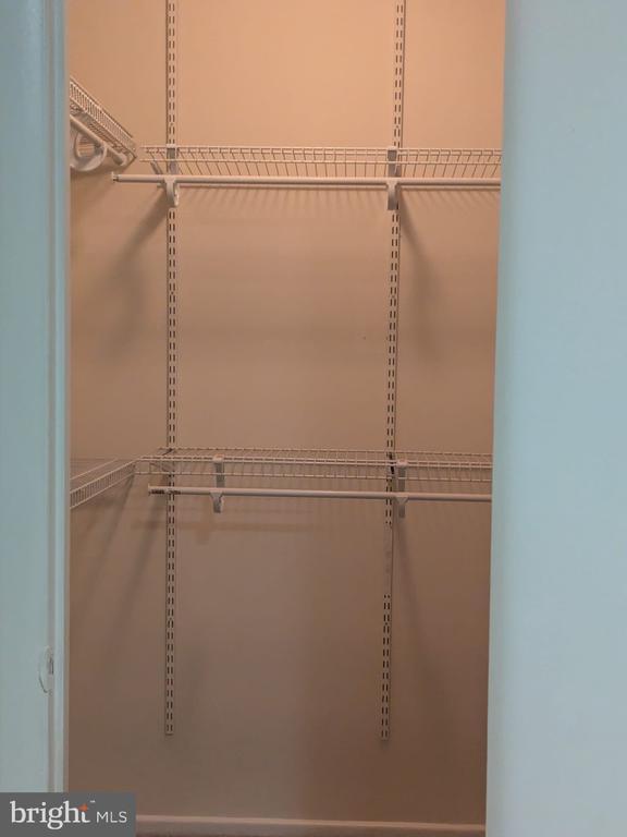 Building Photo - 3210 S 28th St