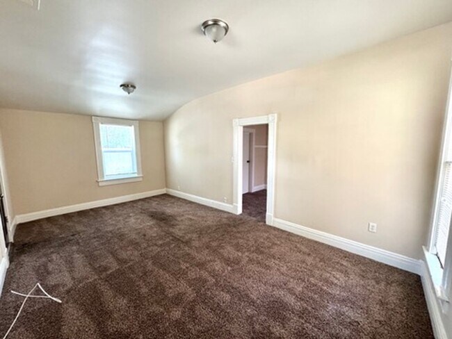 Foto del edificio - Old World Charm 2 bedroom / 1 bath