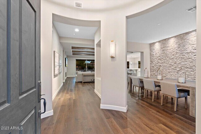 Building Photo - 5434 E Las Piedras Way