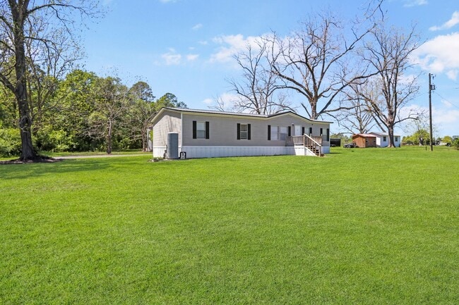 Building Photo - 4bd 2ba Mobile HOME FOR RENT!