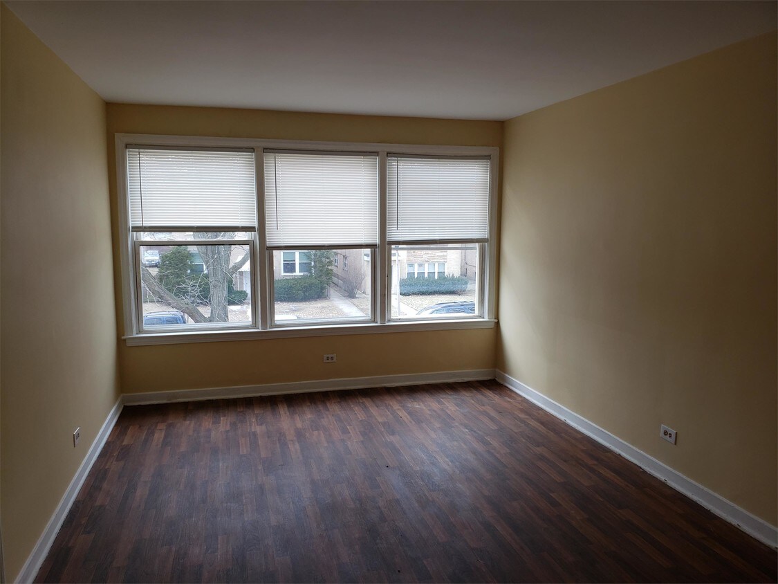 8245 Kilpatrick Ave Unit 2A, Skokie, IL 60076 Apartment for Rent in