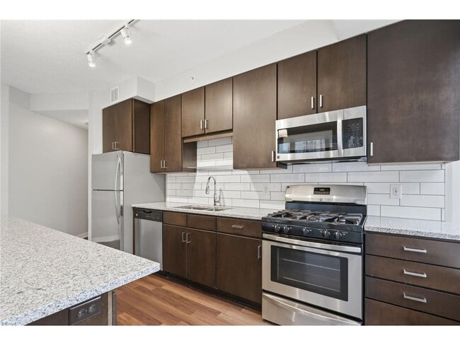 Building Photo - 497 S Marquette Ave