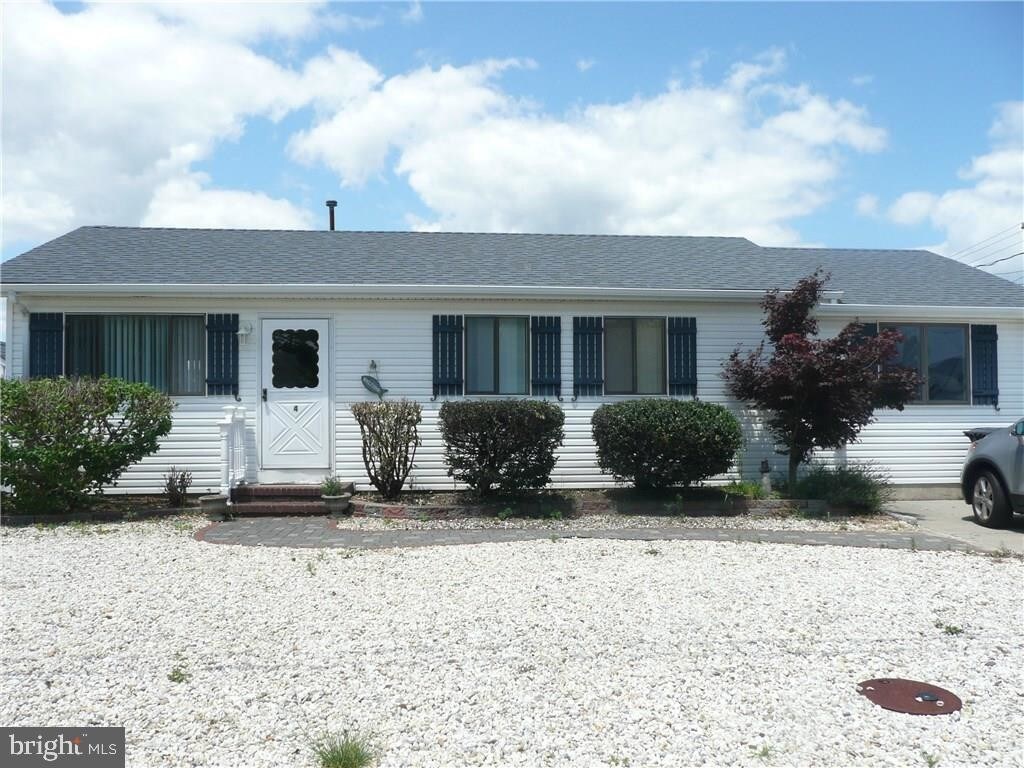 Primary Photo - 4 Florence Ln