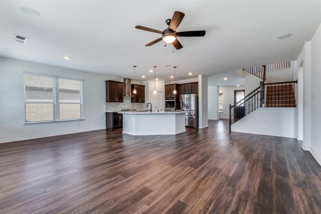 Building Photo - 916 Waggoner Dr