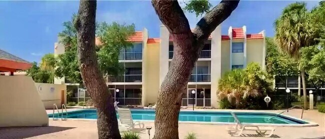 Foto del edificio - 610 NW 13th St