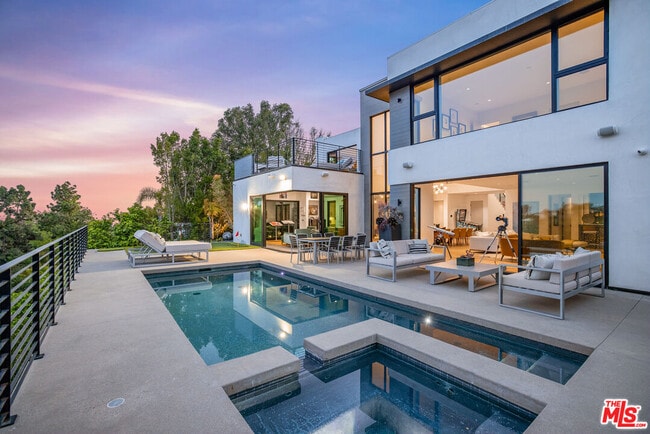 Foto del edificio - 1172 Linda Flora Dr