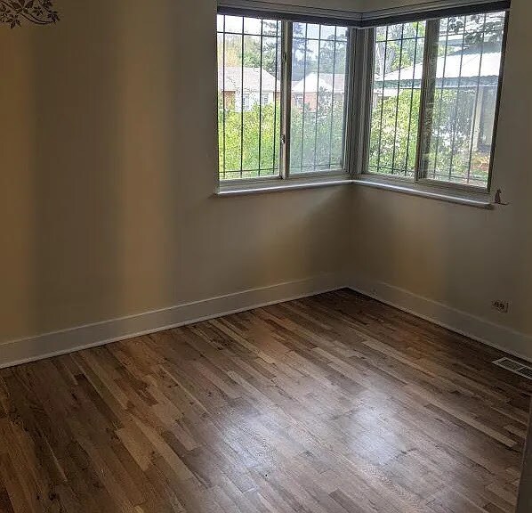 Foto del edificio - 2900 N Glencoe St