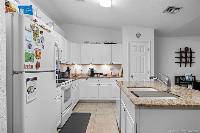 Foto del edificio - 1529 NE Sunview Terrace