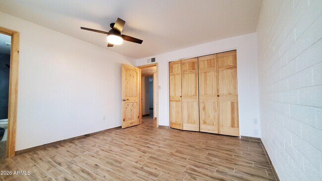 Building Photo - 3710 E Thunderbird Rd