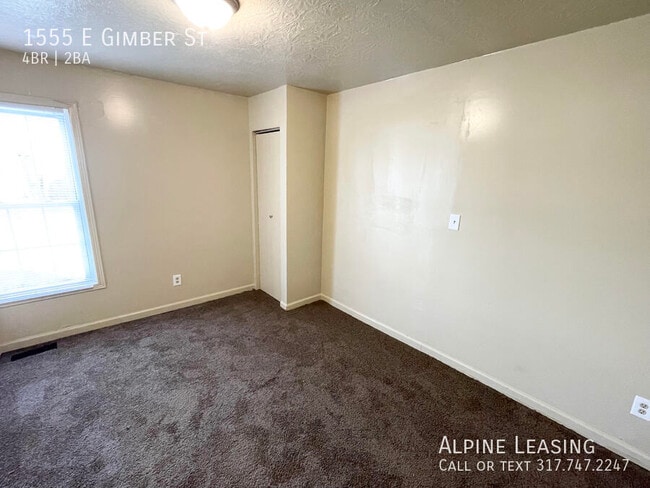 Building Photo - 4 Bedroom big kitchen with loads of cabine...
